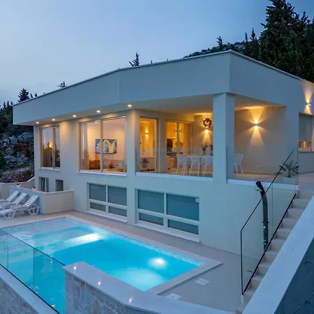 Villa Luxury Mara Ondo 35m2 Pool Sauna