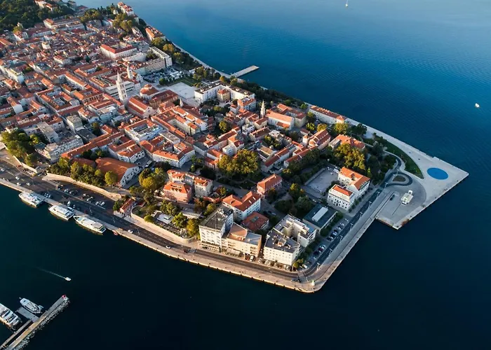 Luxury Mara Ondo 35m2 Pool Sauna * Starigrad Paklenica