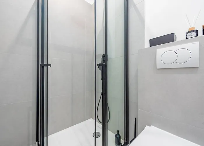 Luxury Mara Ondo 35m2 Pool Sauna Villa *