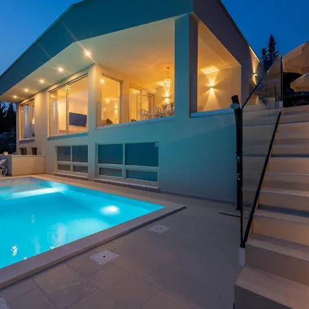Βίλα Luxury Mara Ondo 35m2 Pool Sauna Starigrad Paklenica