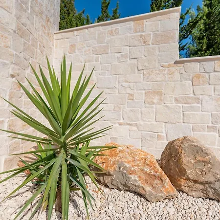 Βίλα Luxury Mara Ondo 35m2 Pool Sauna Starigrad Paklenica