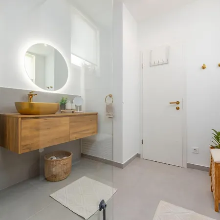 Βίλα Luxury Mara Ondo 35m2 Pool Sauna Starigrad Paklenica